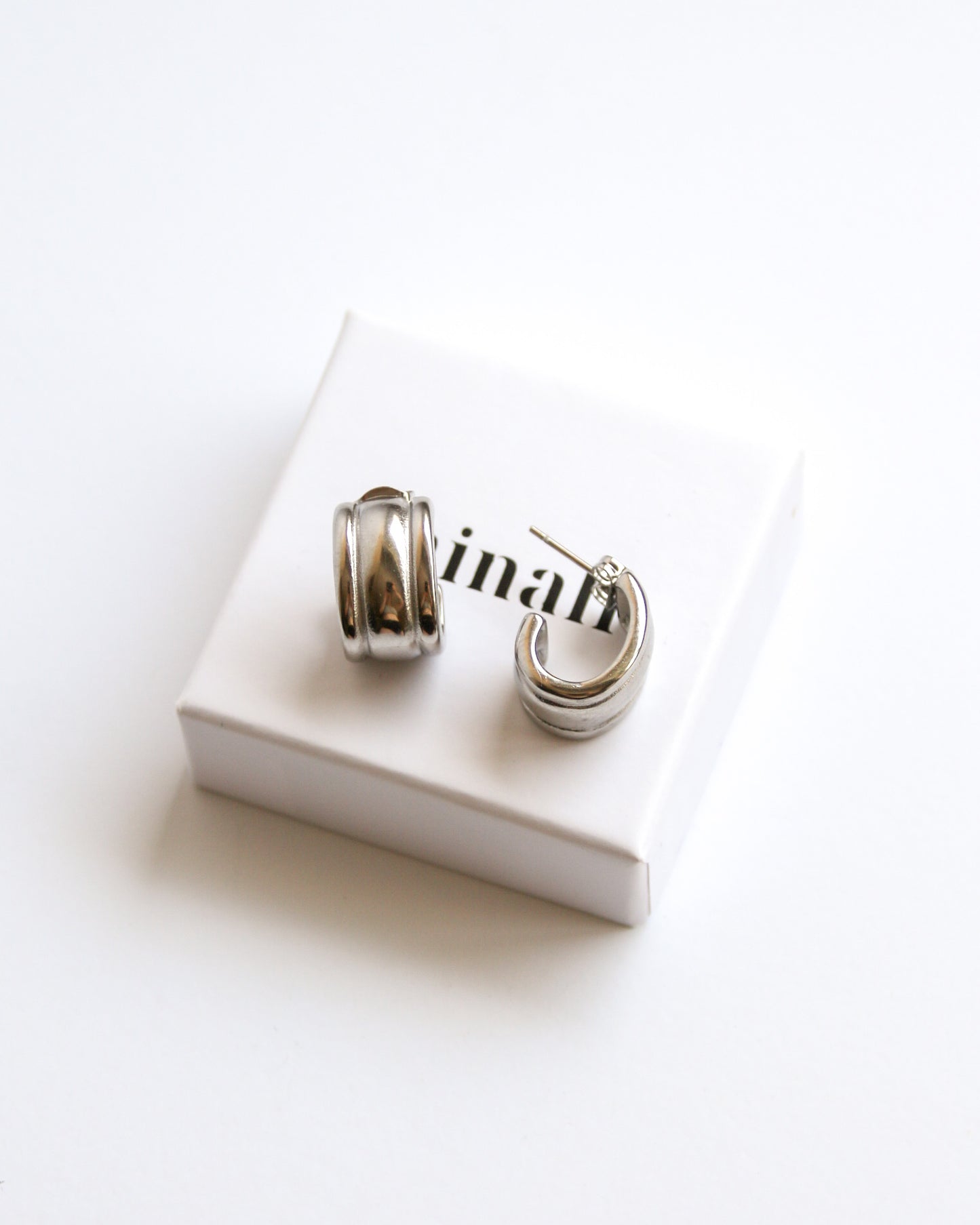 Stella Earrings in silver