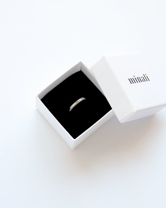 Violet Ring in silver