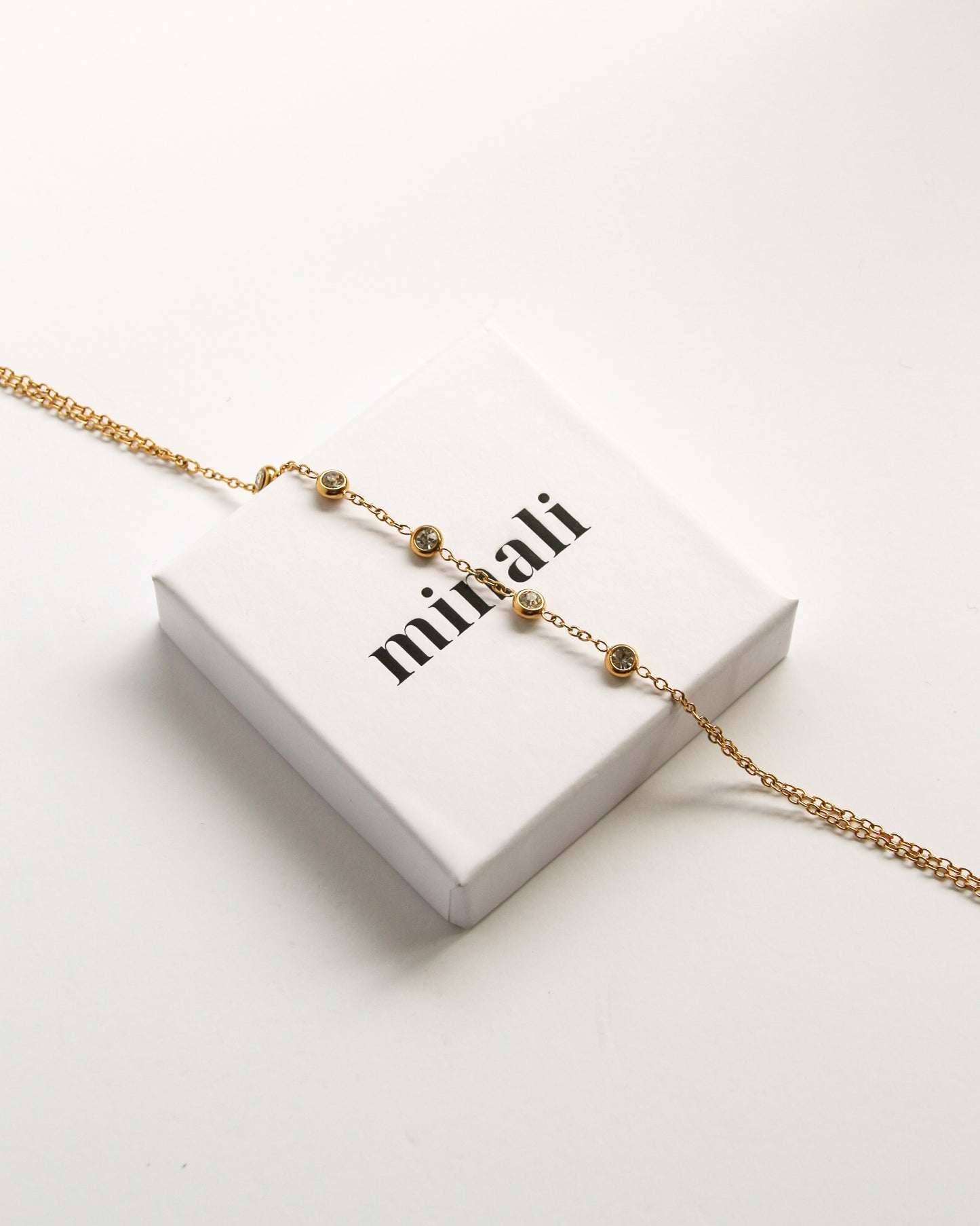 Nova Handchain in gold