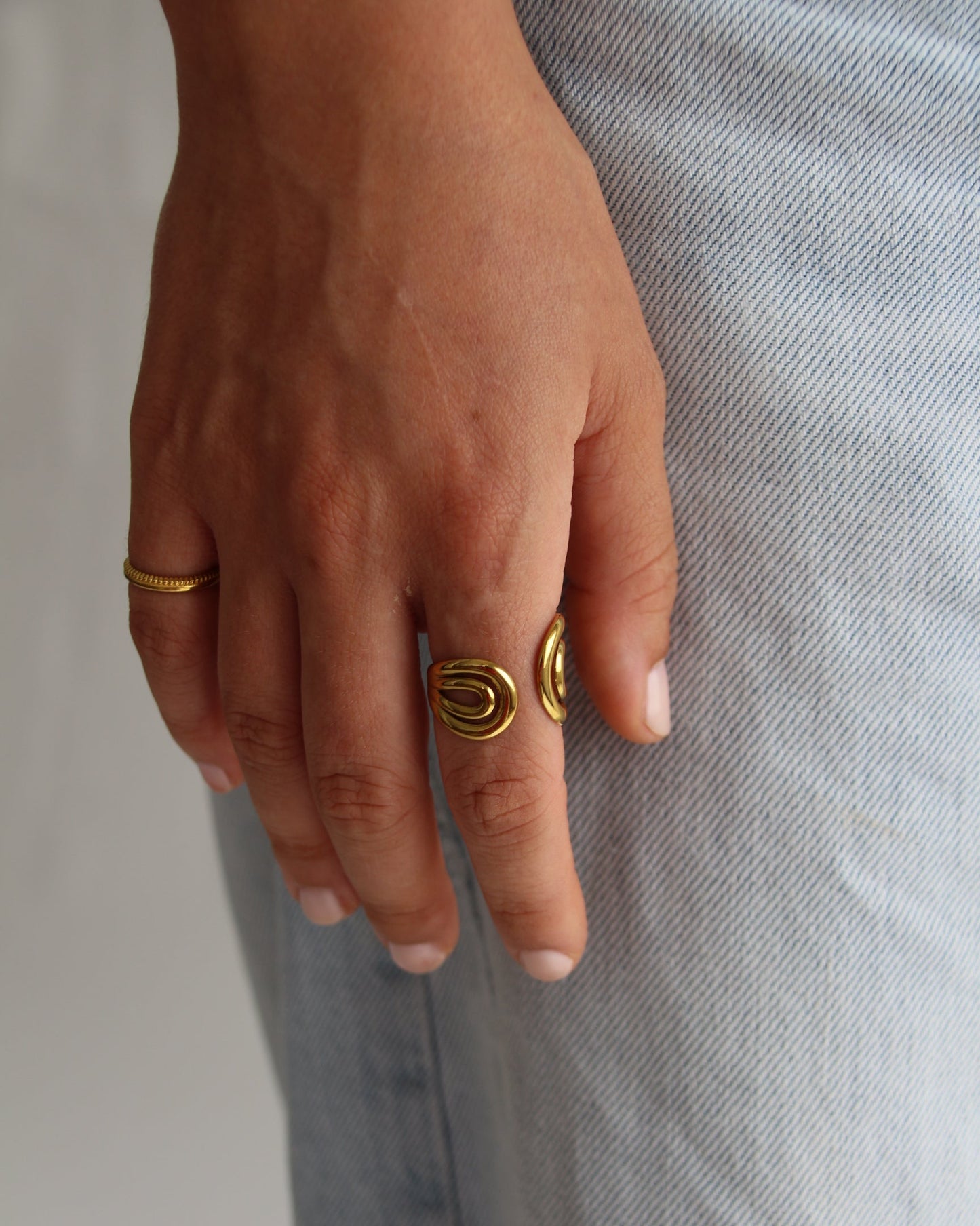 Vicky Ring in gold