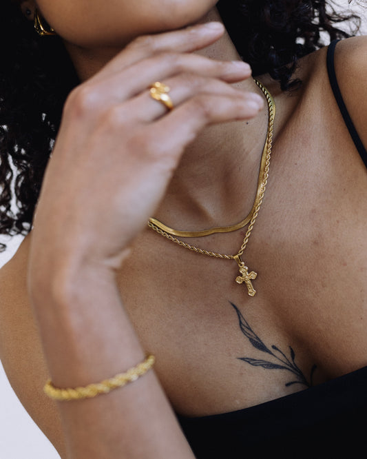 Saint Necklace in gold