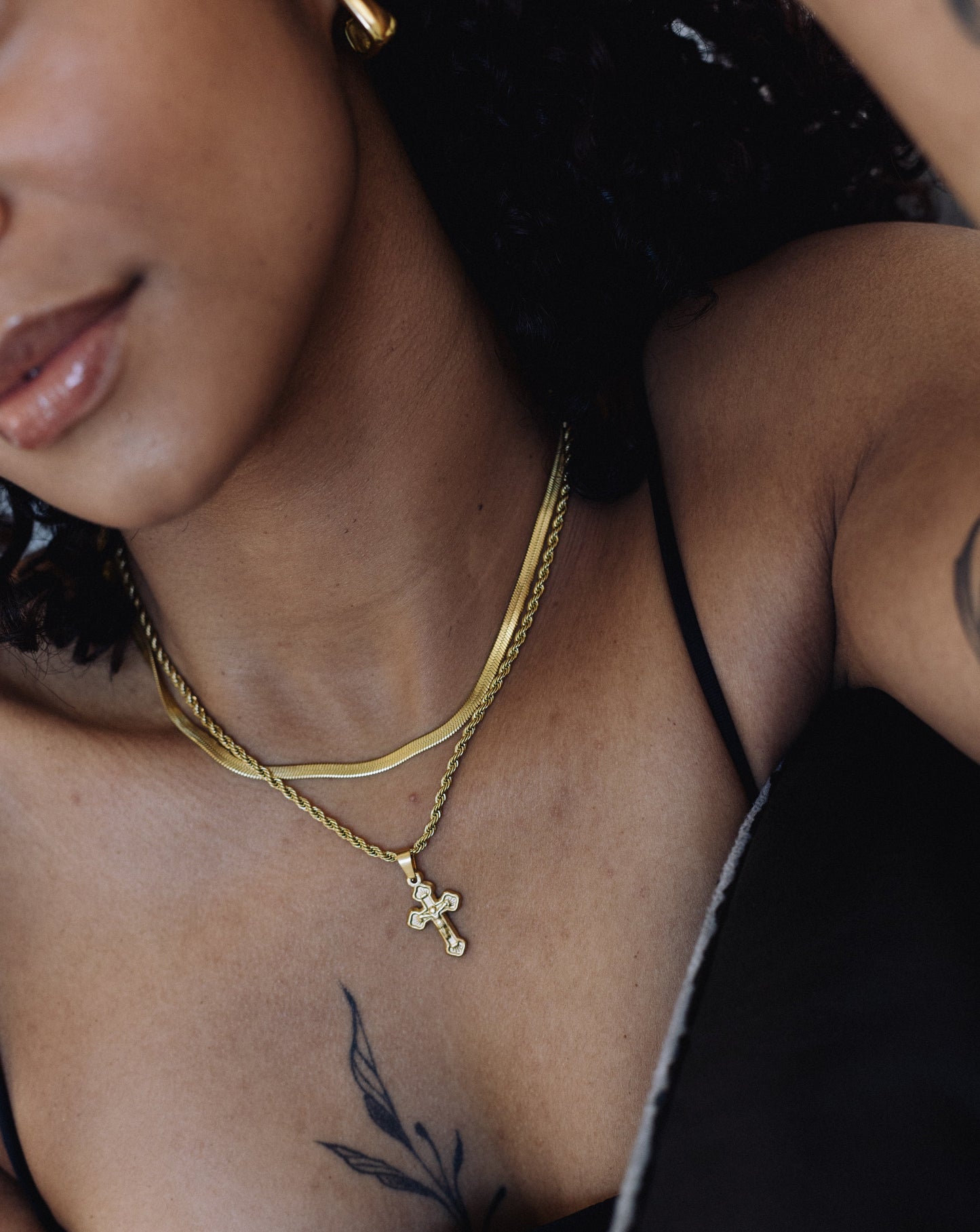 Saint Necklace in gold