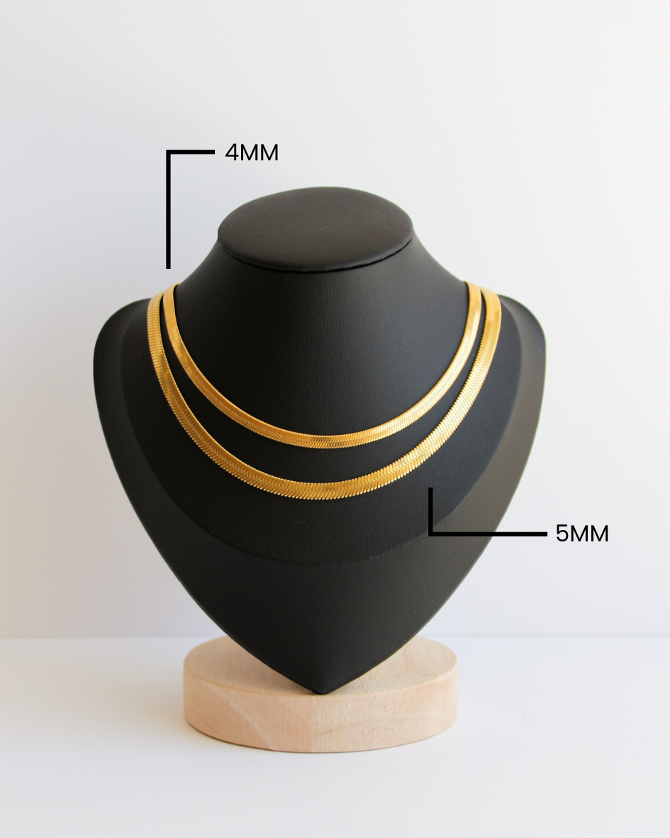 Serenity Necklace in gold