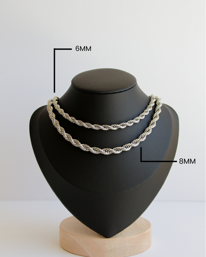Aria Necklace in silver