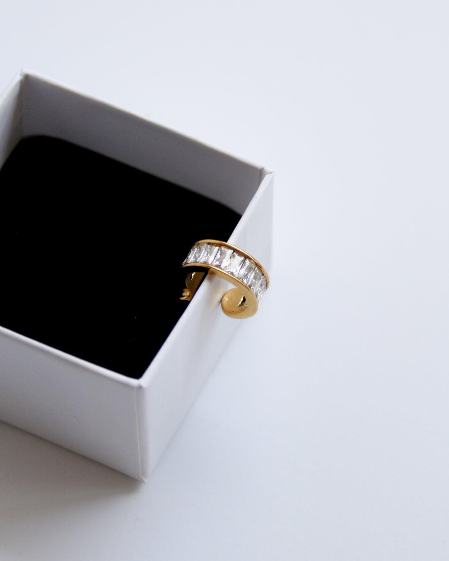 Lumina Earcuff in gold