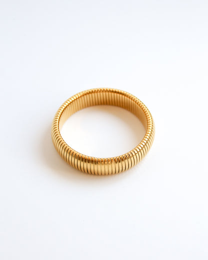 Ivory Bracelet in gold