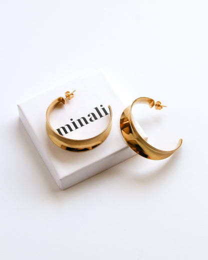 Selene Hoop Earrings in gold