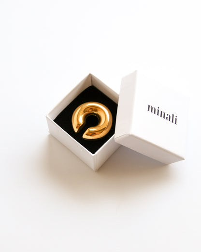 Bold Earcuff in gold