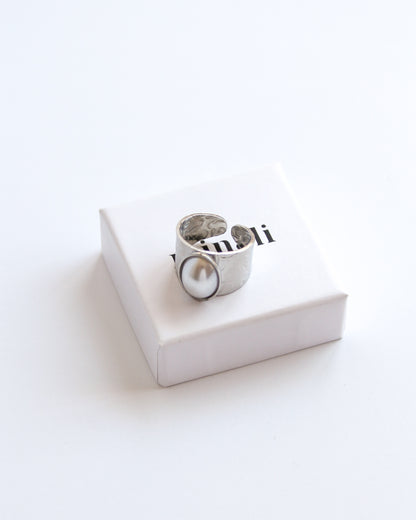Opaline Ring in silver