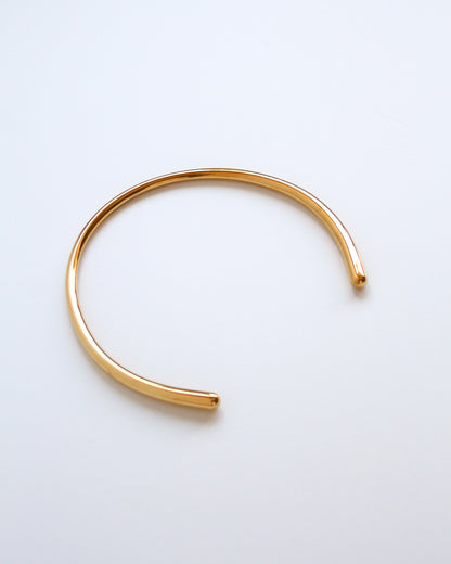 Sculpt Necklace in gold