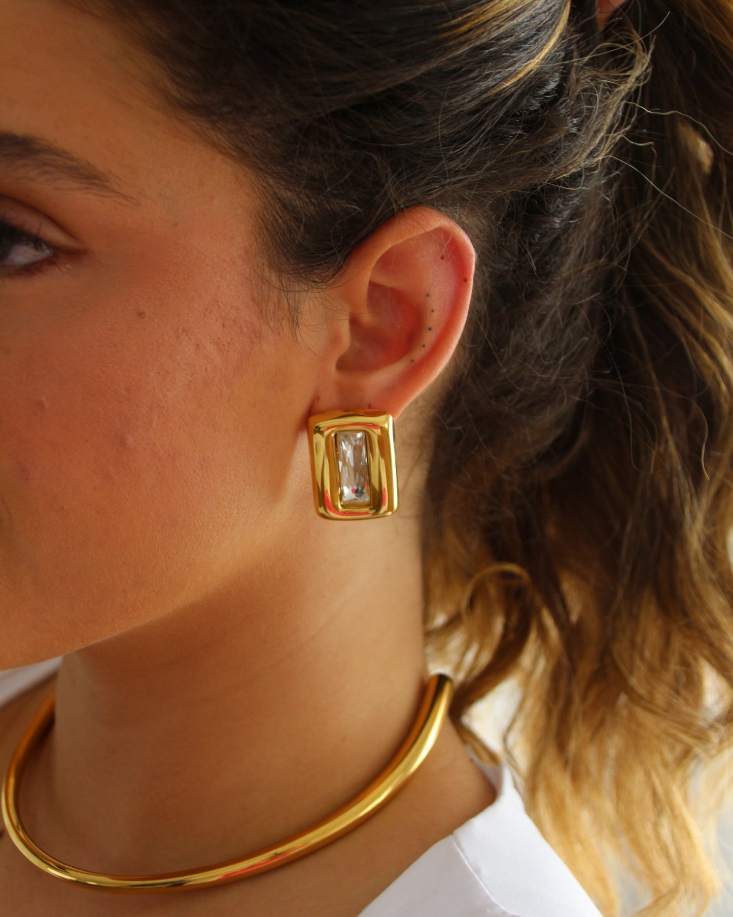 Vega Earrings in gold