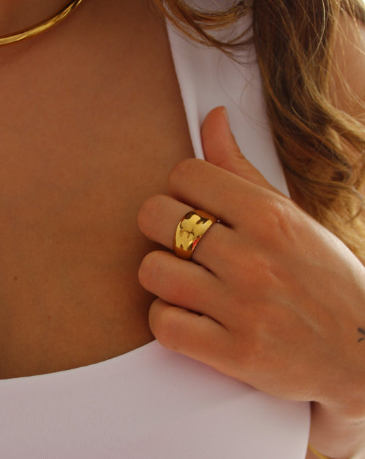 Lucy Ring in gold
