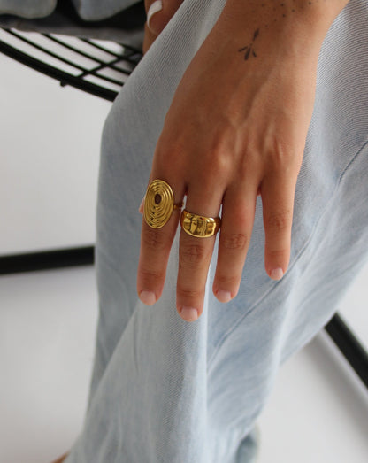 Lucy Ring in gold