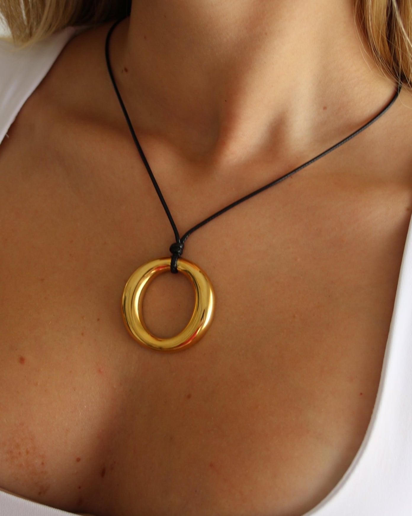 Ayla Necklace in gold