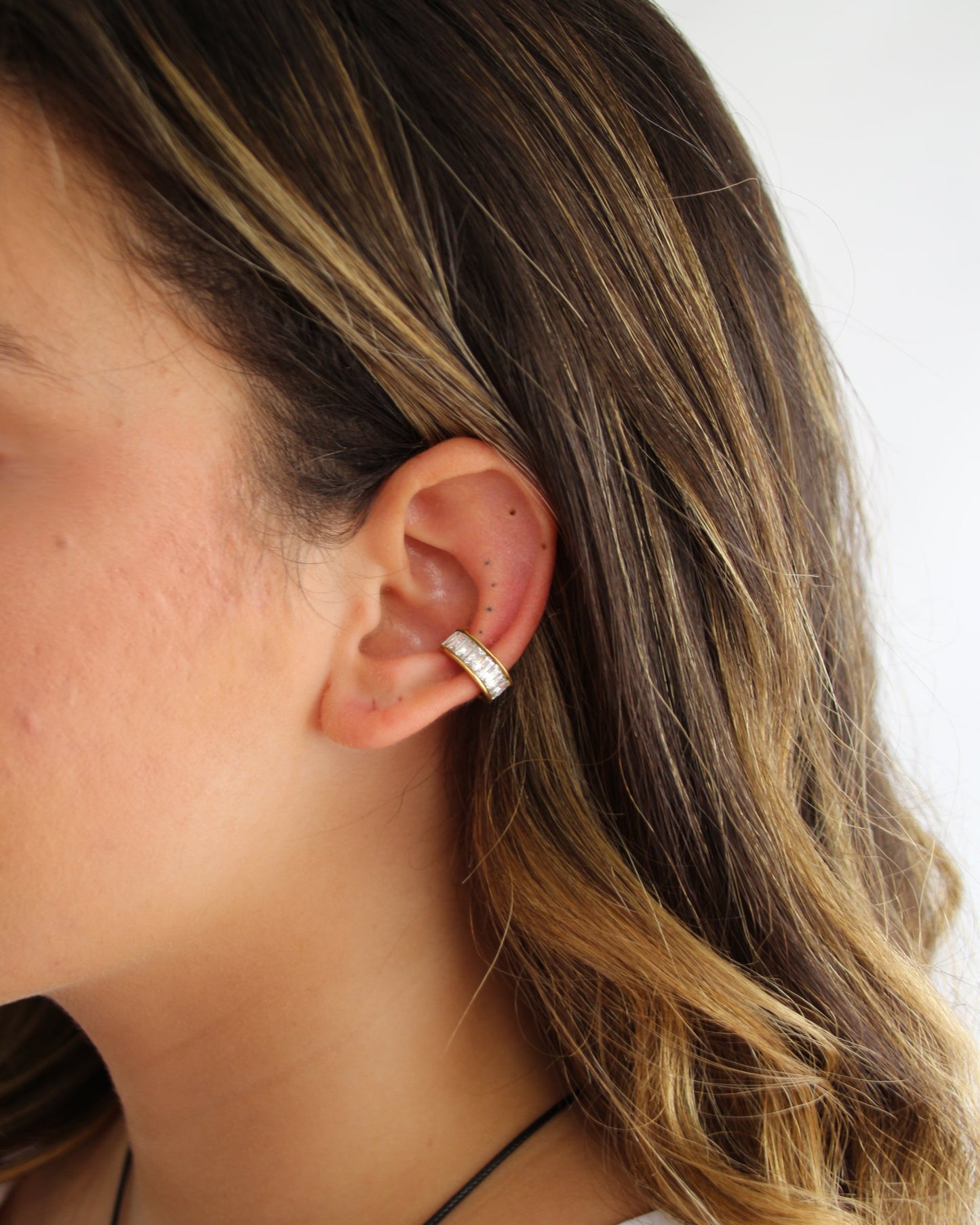 Lumina Earcuff in gold