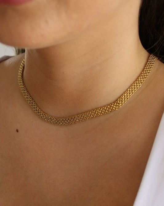 Juliette Necklace in gold