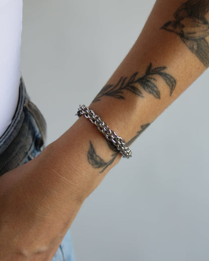Thea Bracelet in silver