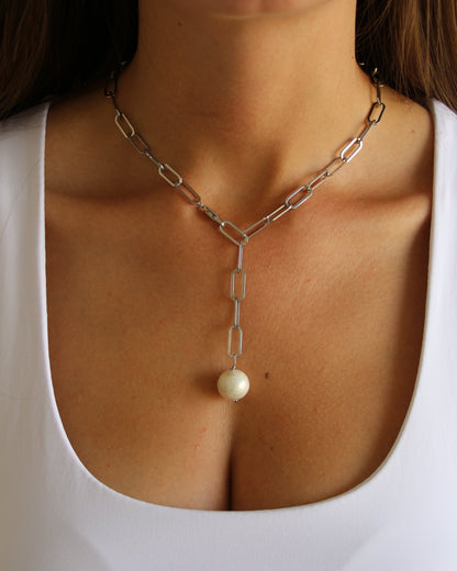 Charlotte Necklace in silver