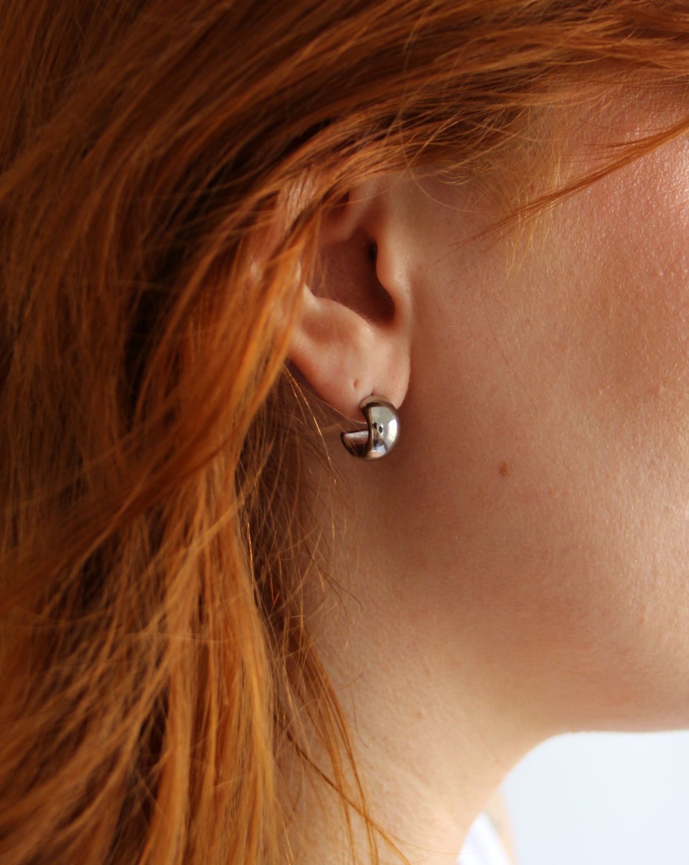 Lunette Earrings in silver