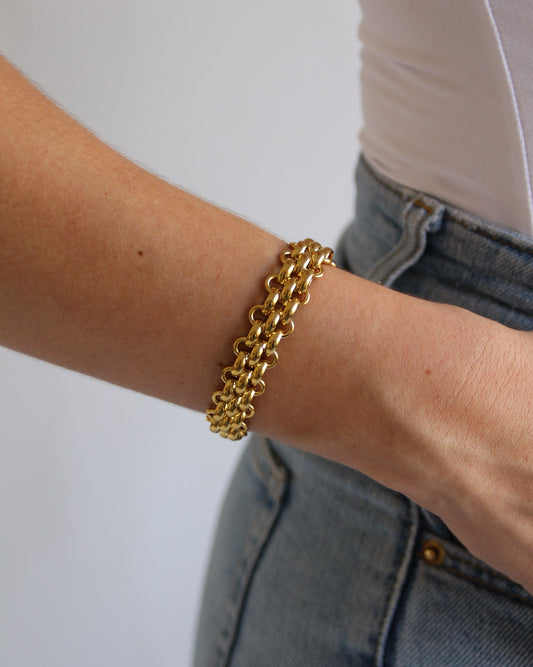 Skylar Bracelet in gold