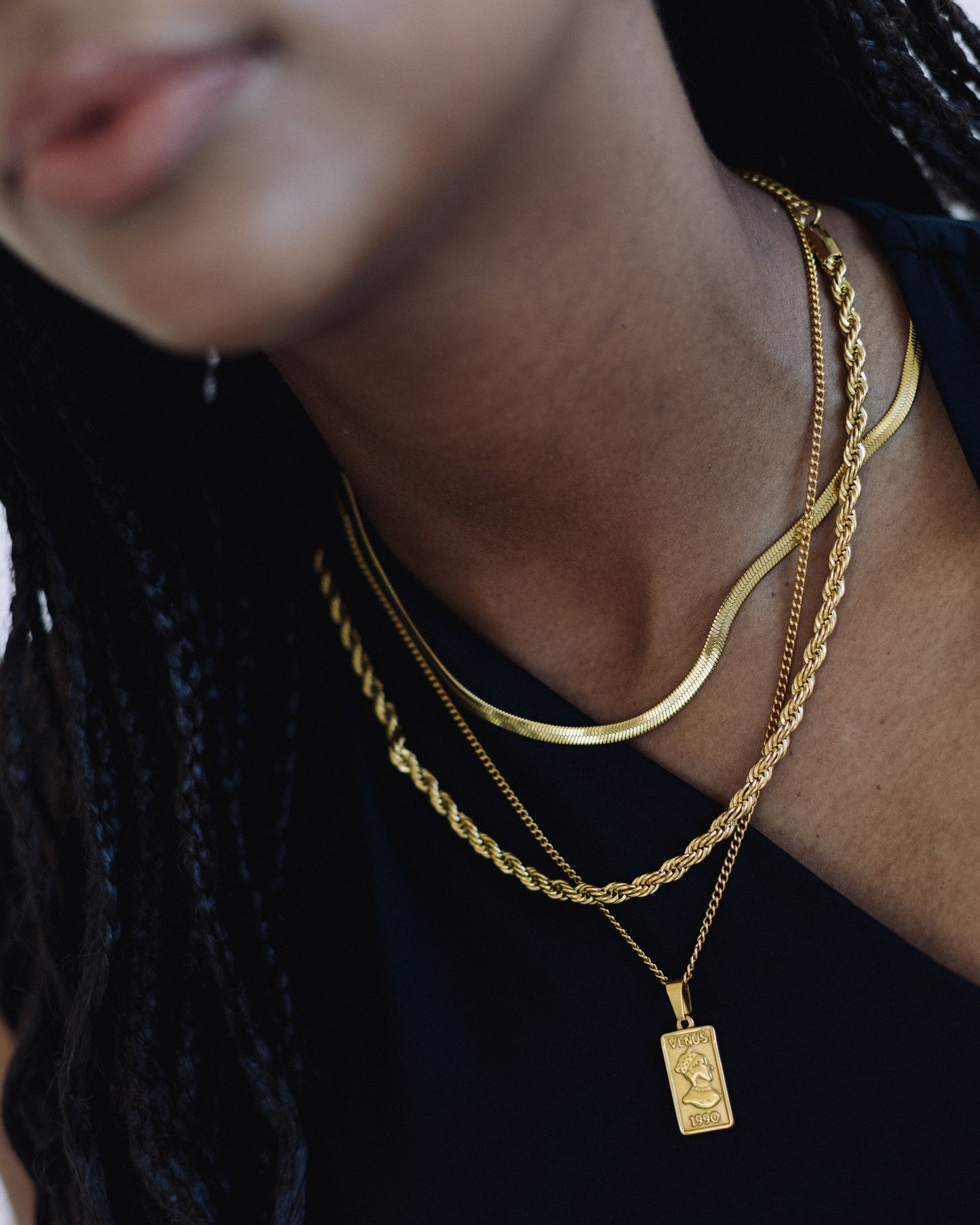Venus Necklace in gold