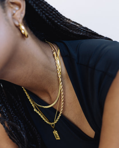 Aria Necklace in gold