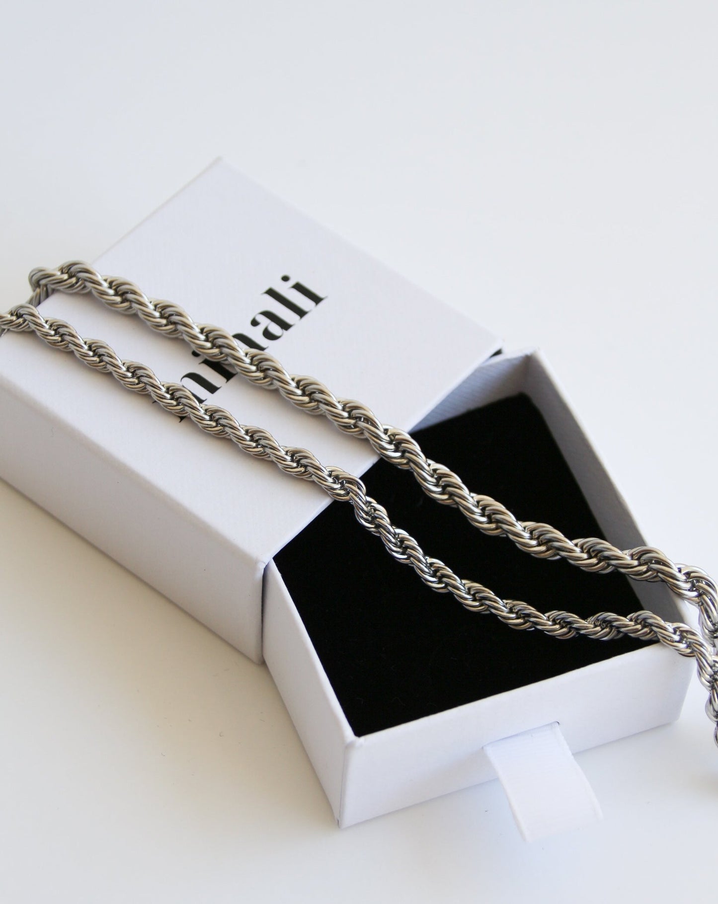 Aria Necklace in silver