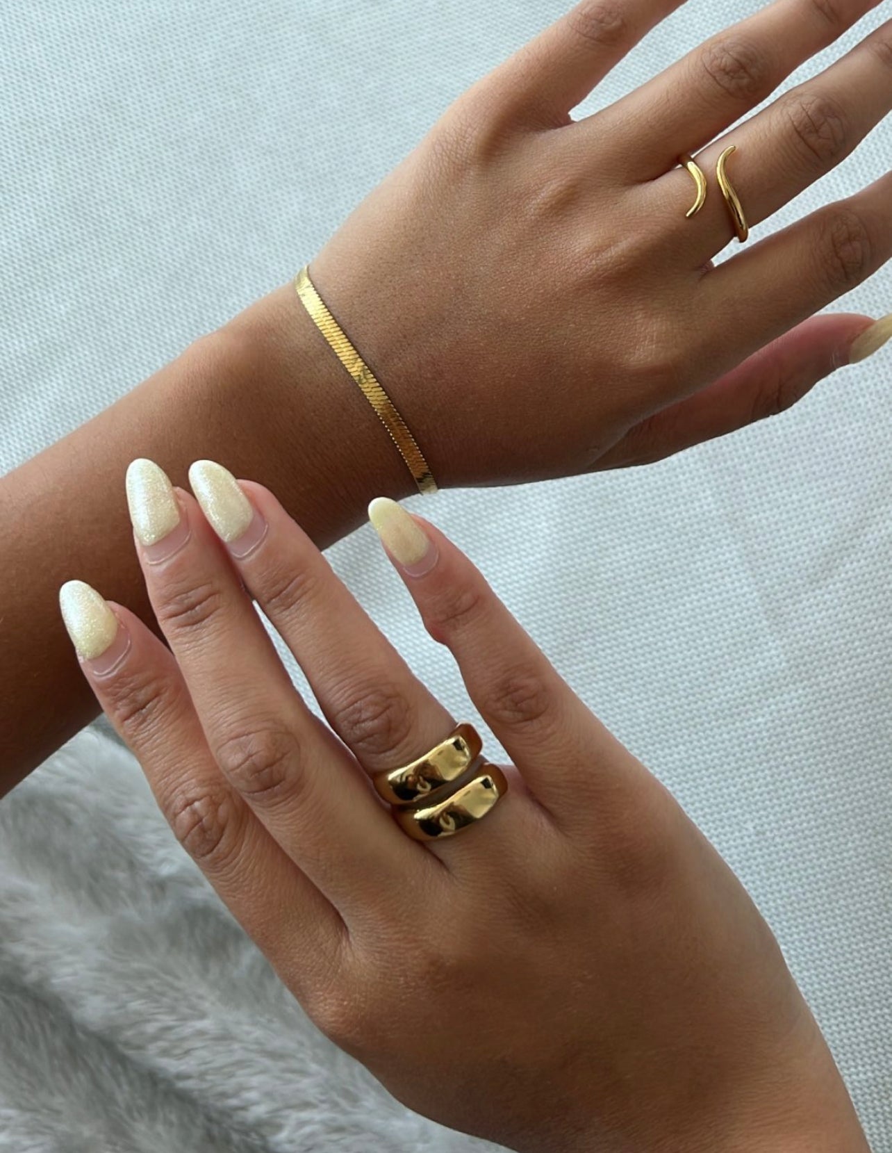 Hope Bracelet in gold