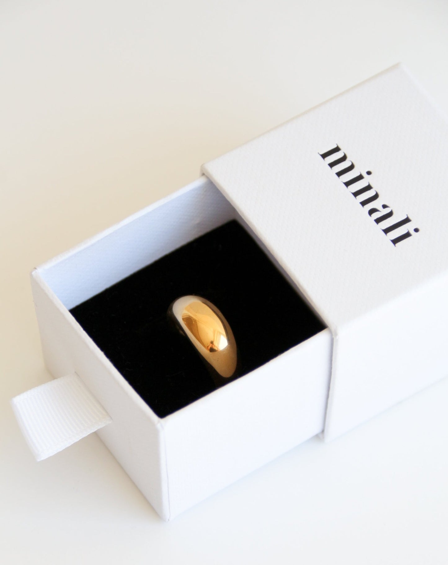 Lou Ring in gold