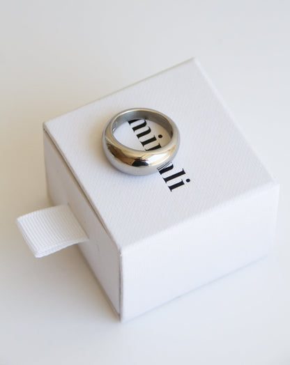 Lou Ring in silver