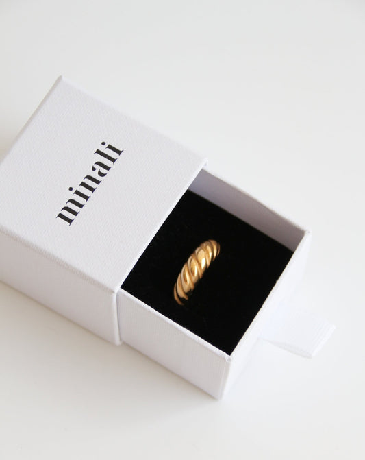 Francine Ring in gold