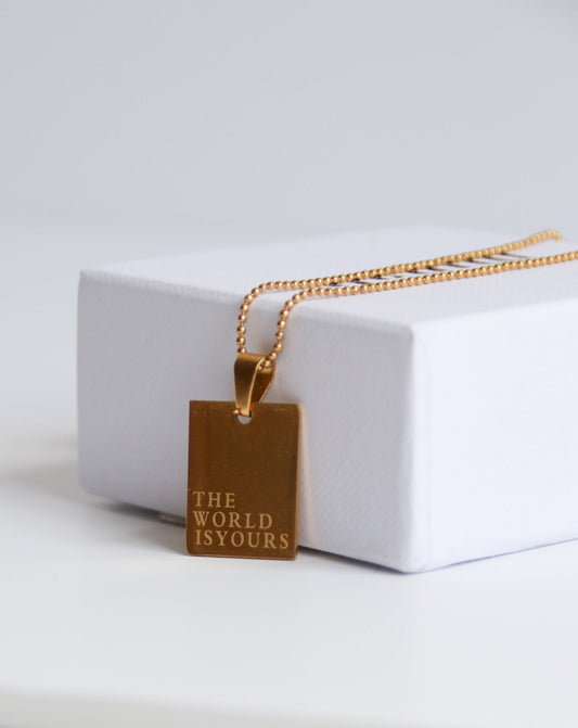 Yours Necklace in gold