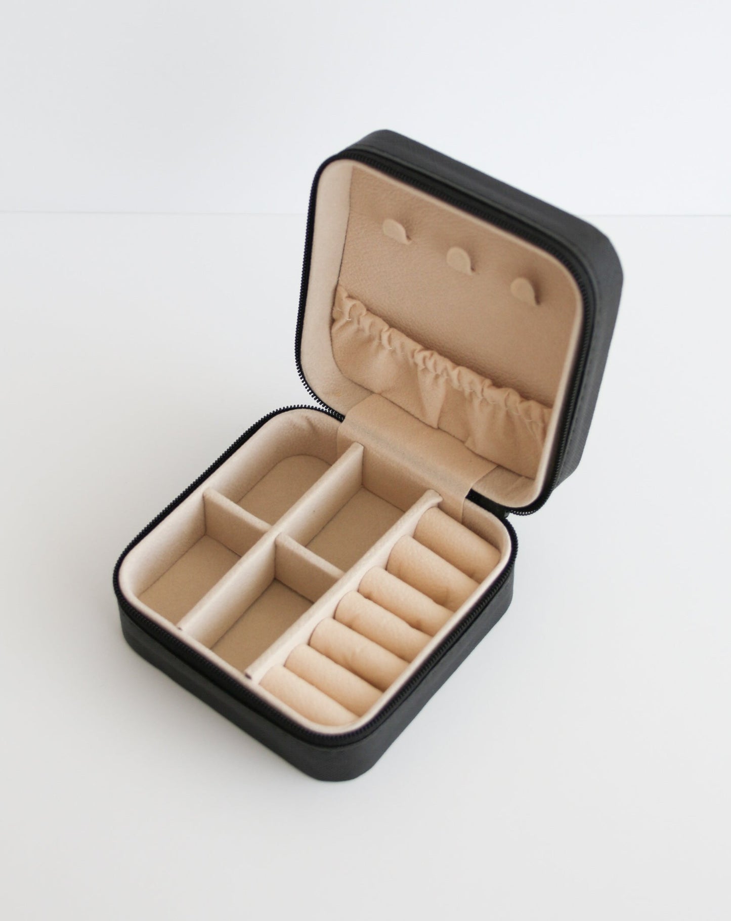 Jewelry Box in black