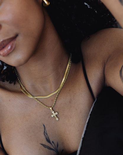 Saint Necklace in gold